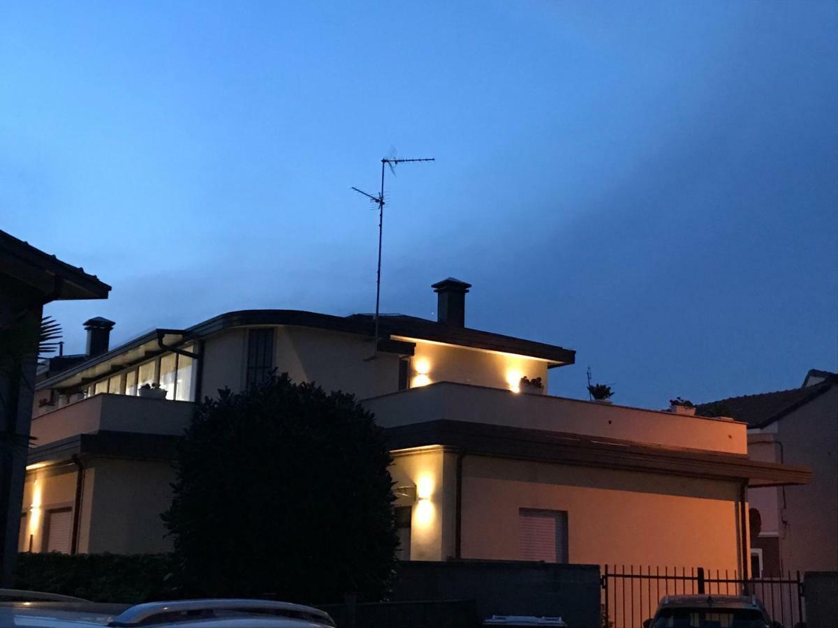 B & B Baffo Settimo Milanese Exterior photo