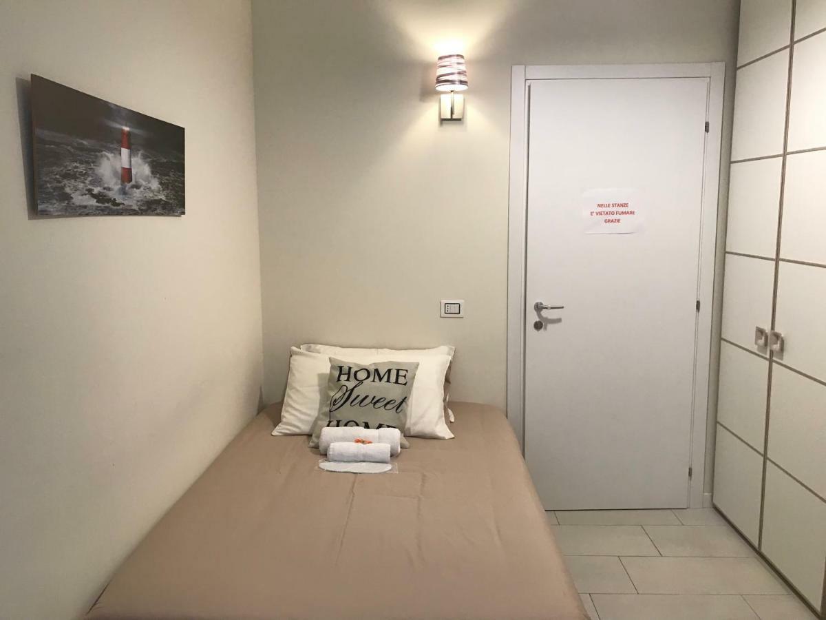 B & B Baffo Settimo Milanese Exterior photo
