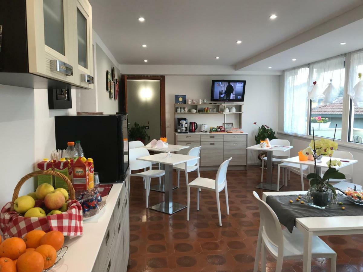 B & B Baffo Settimo Milanese Exterior photo