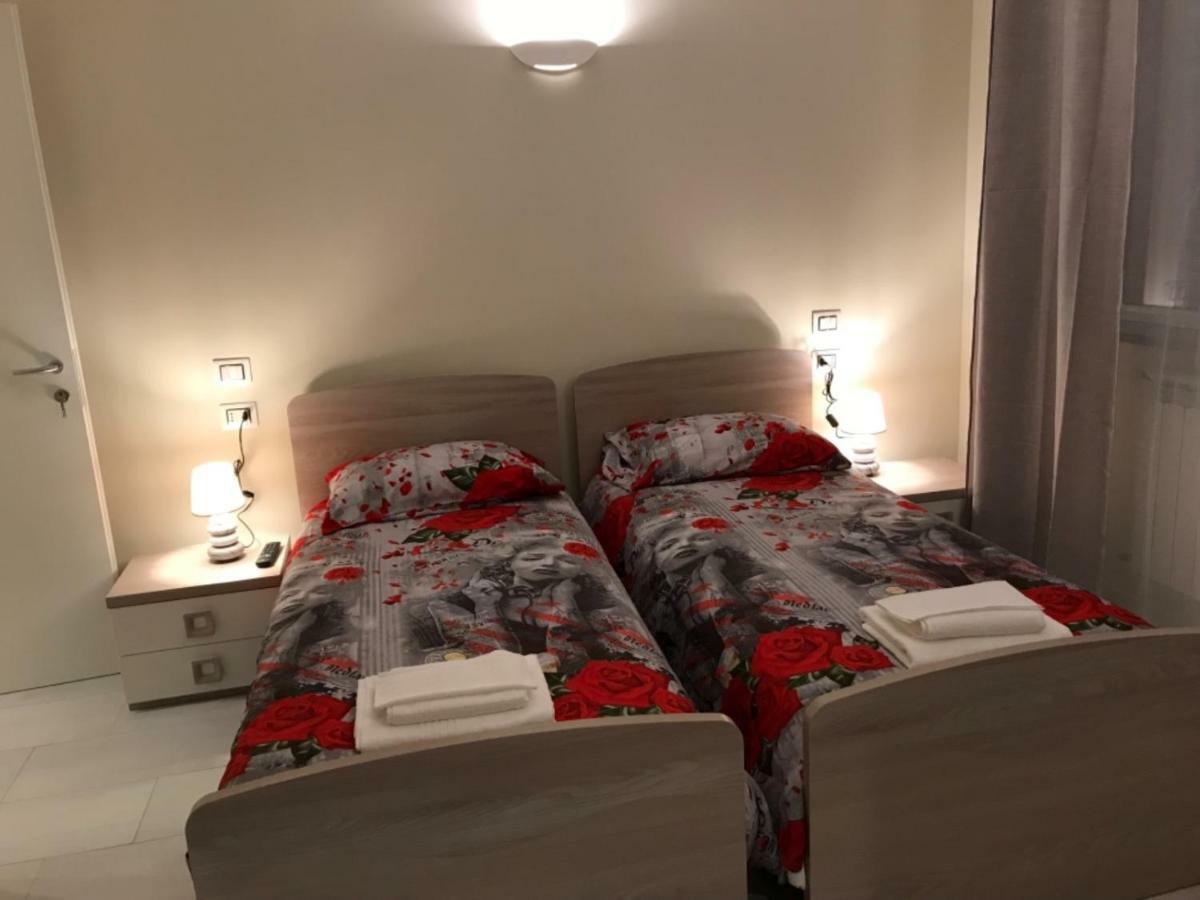 B & B Baffo Settimo Milanese Exterior photo